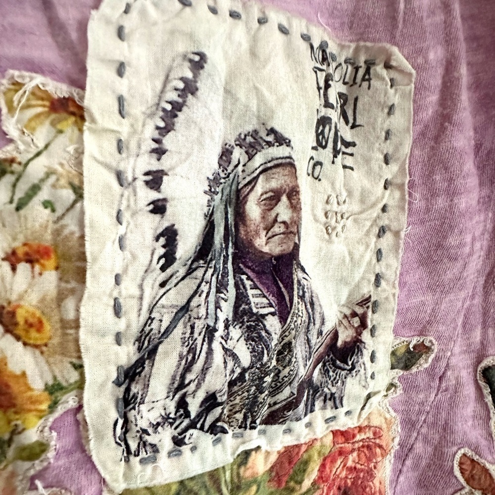 Magnolia Pearl Sold Out Limited Appliqué Navajo Warrior NWT - Picture 4 of 7